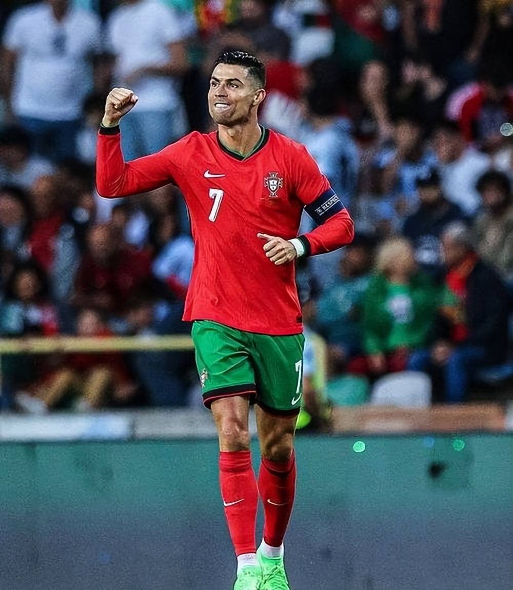 切尔西不断突破！，C罗连续二十场比赛得分超过持续失利上演精彩一战的简单介绍