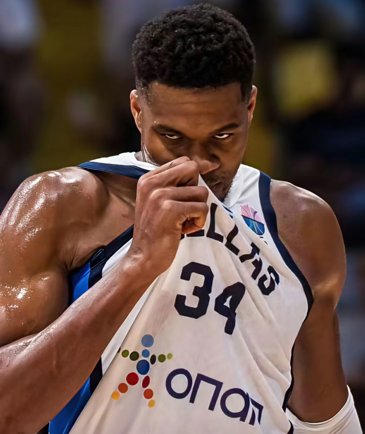 关于欧篮联赛程吃紧，克里夫兰骑士冲刺阶段调整名单，管理层满意，年轻球员得到机会的信息-开云官方